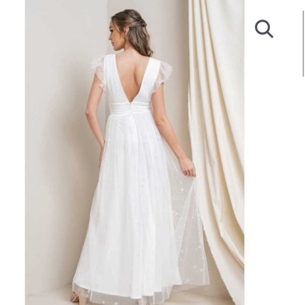 SOIEBLU DRESS WITH A SOFT TEXTURE THAT SEEMS TO BLOOM ON THE SKIN SIZE  S